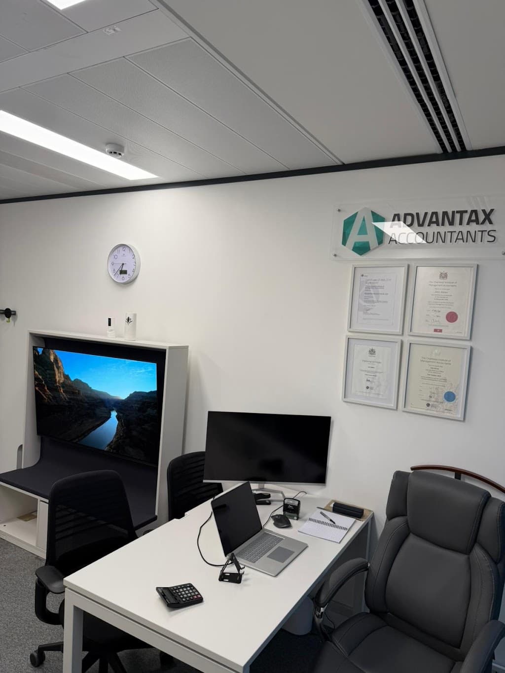 Advantax Accountants